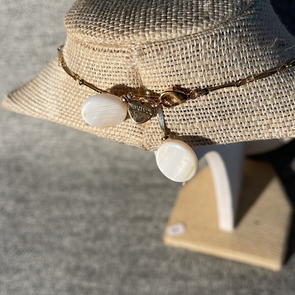 Nakamol Coin Shell Layer Necklace. NEW - Picture 3 of 4
